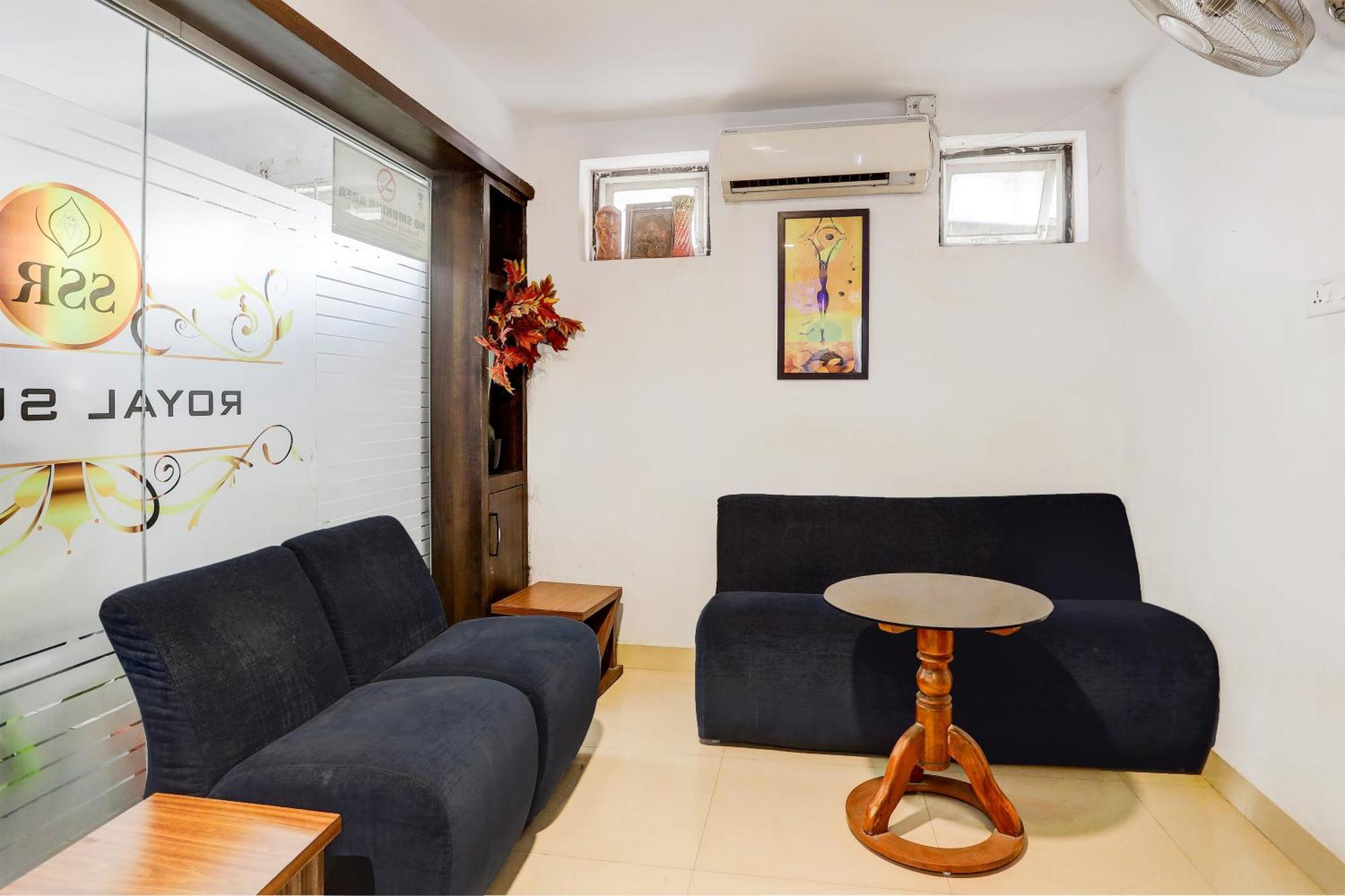 Lingampalli Collection O Ssr Royal Suites מראה חיצוני תמונה